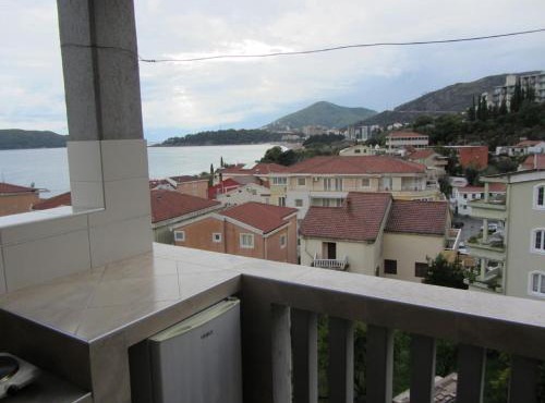 Apartment on Vitodolska 4 in Rafailovici