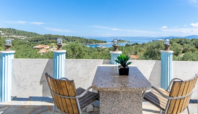 Apartment 'Paco's Resort Superior Villa 8' with Sea View, Wi-Fi and Air Conditioning