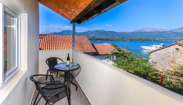 Apartment Sea Star in Tivat