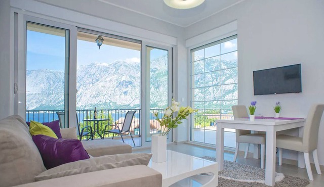 APARTMENT SOPHIA. Sea-view apartment with pool, private terrace & fast WI-Fi!