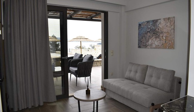 Apartment 'Thoe 4' with Sea View, Wi-Fi and Air Conditioning
