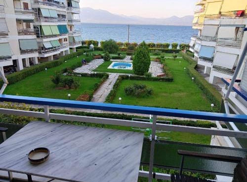 Apartment with sea view in Oropos