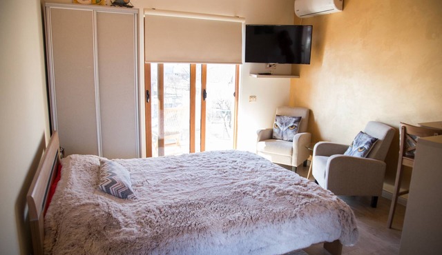 Apartments Aerodrom