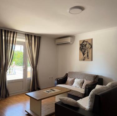 Apartments Ana - Airport shuttle option in Podgorica