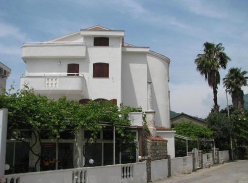Apartments Bonus in Budva