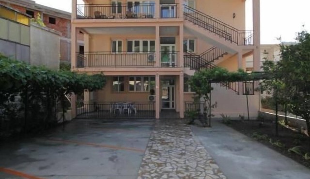 Apartments Centar Sutomore