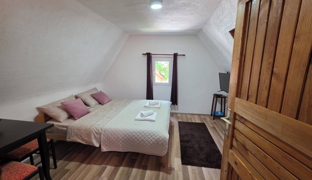 Apartments Javorje-The Wooden Haven