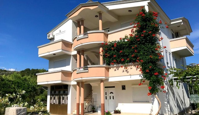 Apartments KRAJA