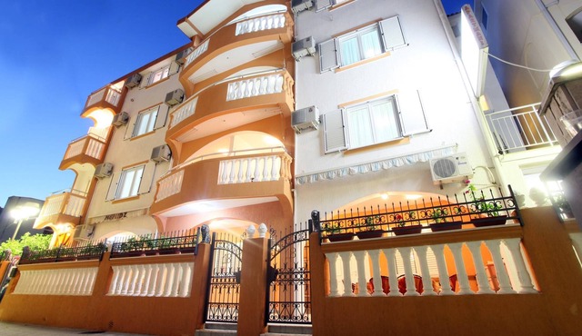Apartments Memidz in Budva