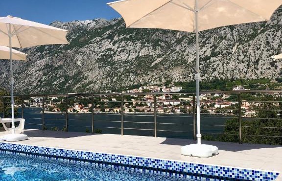 Apartments Seaview Estate Radovic