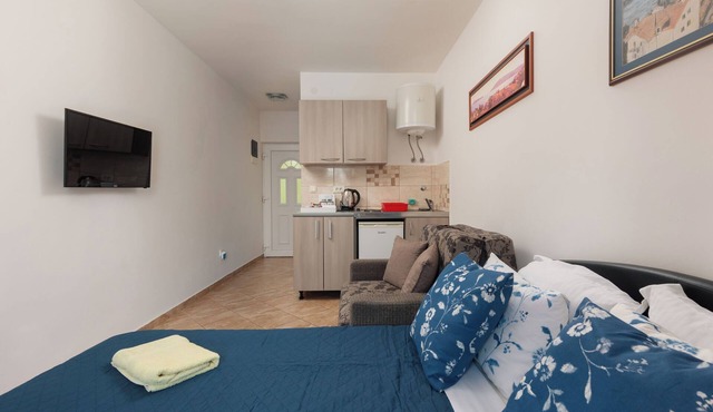 Apartments Villa Mia (114661-A5) - Bijela