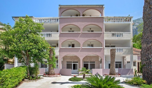 Apartments Villa Popovic