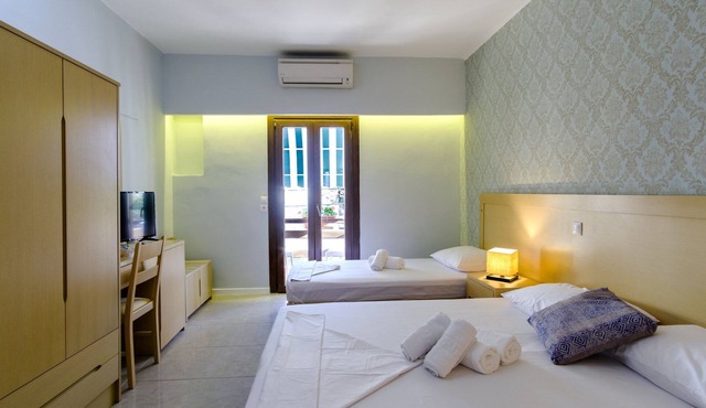 Aphrodite Hotel Syros in Syros