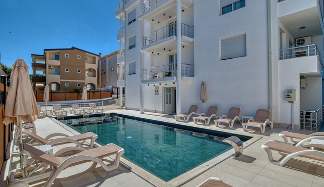 Aqua Lounge Aparthotel Ulcinj