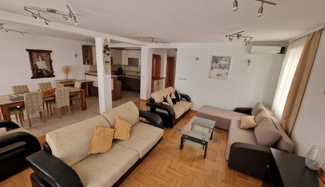 AquaDoria GRAND 2-bedroom apartment, 300m from the beach