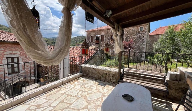 Arcadian Traditional GuestHouse