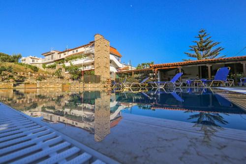 Argo Rooms & Studios in Kymi-Aliveri