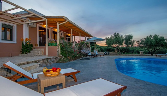 Ariadni di Olivio Villa