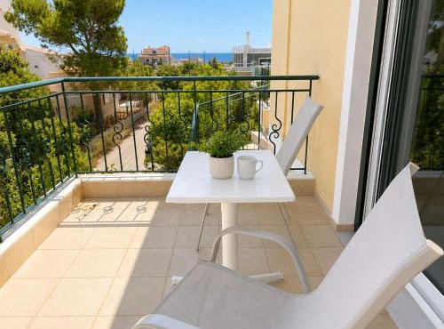 Artemida Olive Gem - Sunny Balcony Views & Parking in Athens