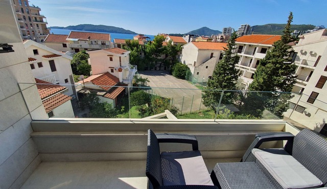 AS Apartments Rafailovici I