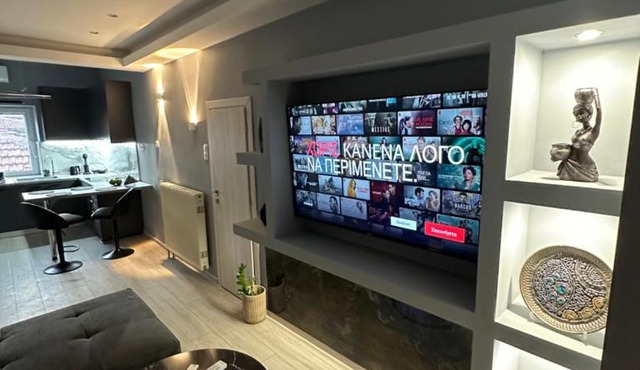 Asteris luxury house