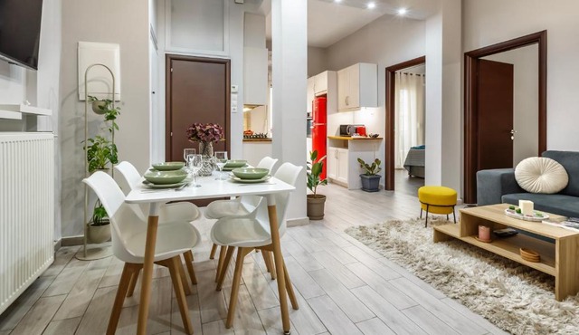 Athenian Petralona Suite near Athens City centre
