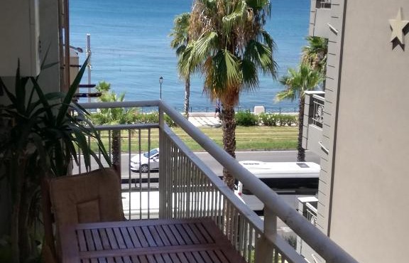 Athens Riviera apt with seaview, 15' to Acropolis