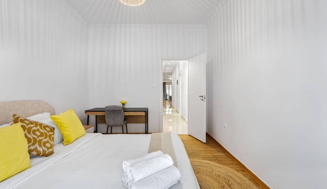 Athina Serenity - 2BR, Pangrati in Athens