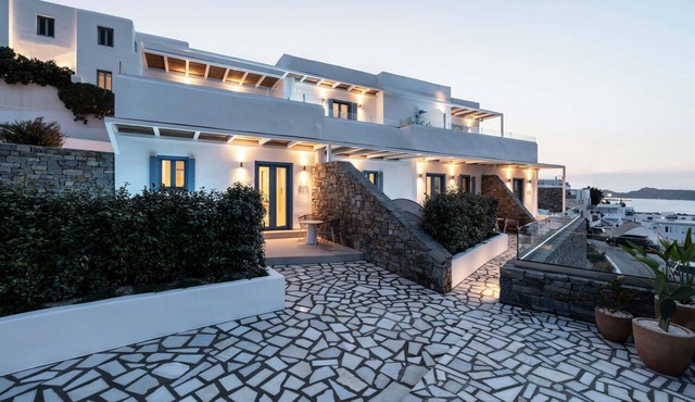 Aura Suites Paros in Paros