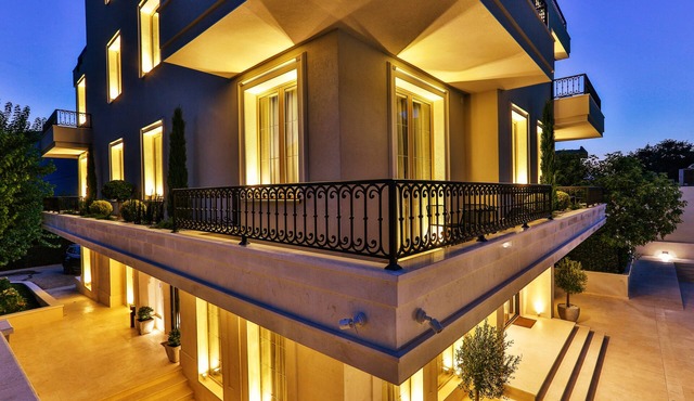 Avanti Hotel & Spa