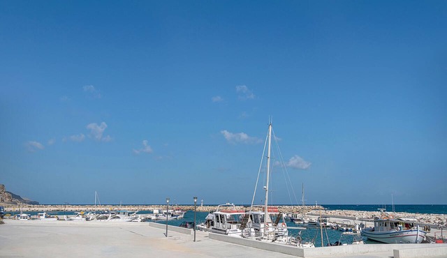 Avra Apartments Kolymbari Harbour in Platanias