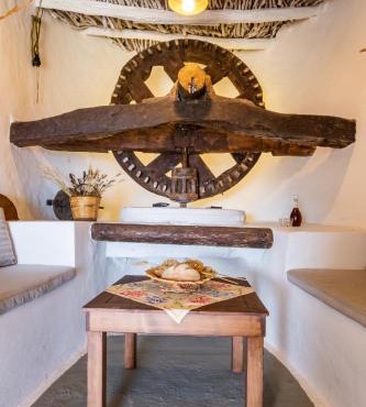 AXONI WINDMILL HOUSE