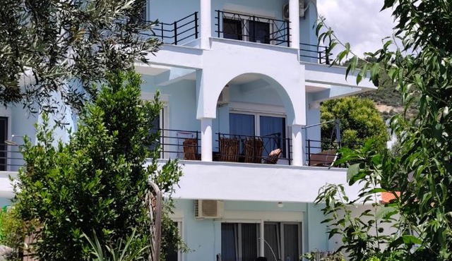 Azzuro View Villa beach front villa in Paleo Tsifliki in Paleo Tsifliki