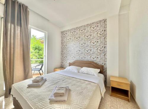 B&M Holiday Rooms