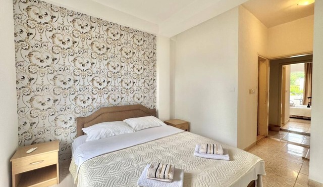 B&M Holiday Rooms