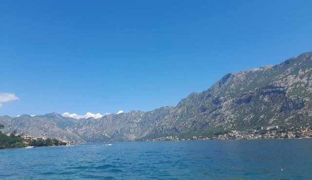 Beach edge, 4-Bed House in Muo Kotor