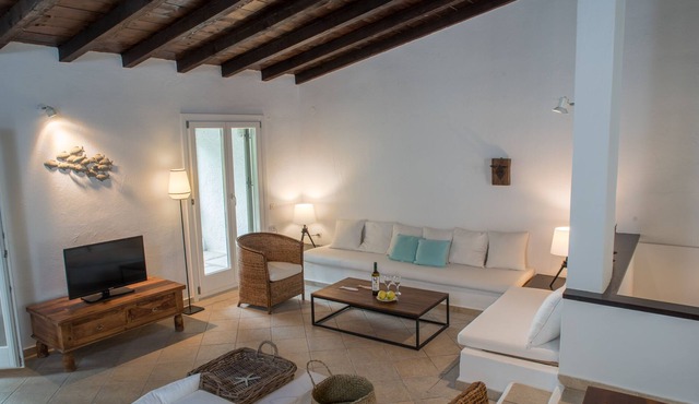 Beachfront 3-bedroom Villa at Vromolimnos Beach in Skiathos