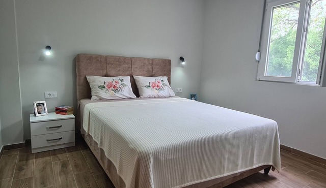 Beautiful Apartments at Rural Mountain Villa 2km From the sea