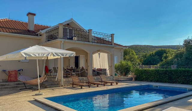 Beautiful home in Radovici