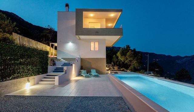 Beautiful newly built Villa Zora