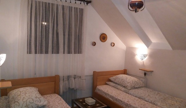 Beka apartments - Loft room 3 with shared bathroom