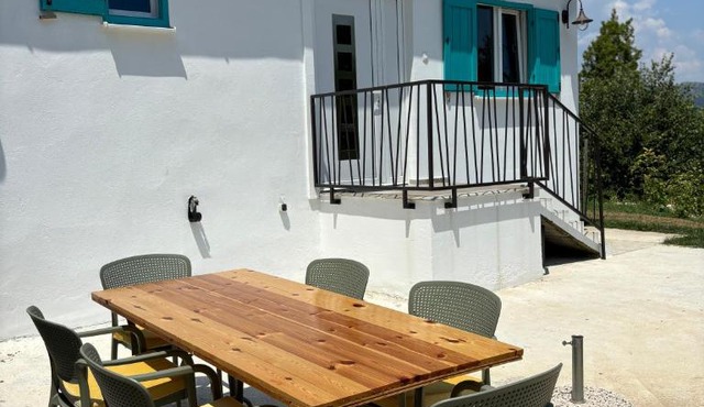 Between Lake & Sea Apartment