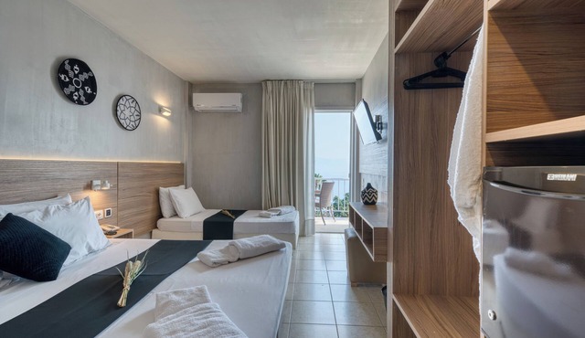 Black and White Boho Resort in Xylokastro-Evrostina