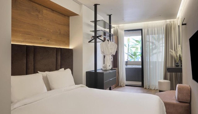 Blanco Athens Aparthotel
