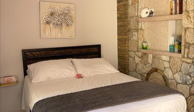 Boutique Eptalofos 15min from airport and sea in Athens