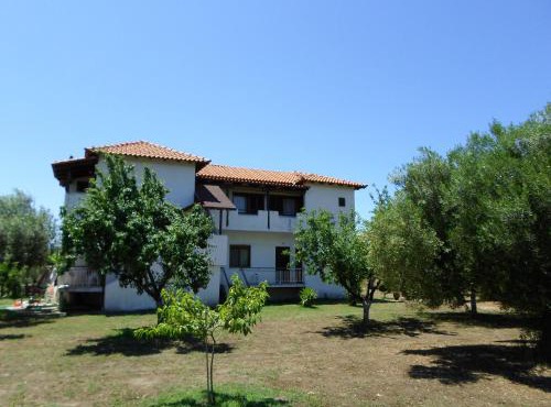 Bozelia Apartments