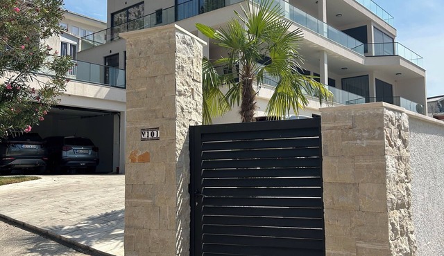 Brand new 5 bedroom modern Mediterranean villa with pool. Sleeps 10. NO SMOKING