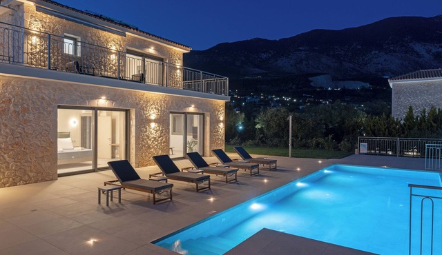 Brand New: Kefalonia Stone Villas - Villa Trapezaki Tranquility