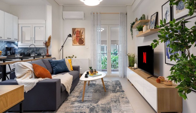 Brand new stylish apartment near center.