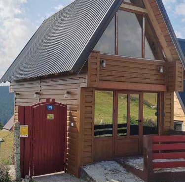 Brvnare tri srca, Zabljak, Pitomine